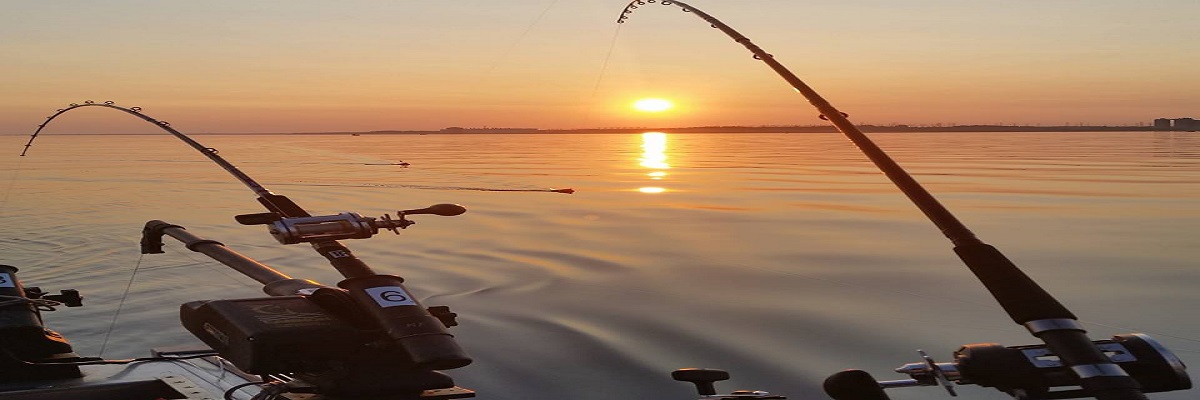 Guide de pêche lac Ontario Spanish Fly Charters - TIRAGE! Combo canne et  moulinet Okuma pour la pêche à la traîne. Règlements : #1 AIMEZ ma page  Guide de pêche lac Ontario